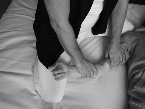 Lungenmeridianbehandlung am Arm